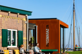Rijksmagazijn Enkhuizen aanzicht en haven