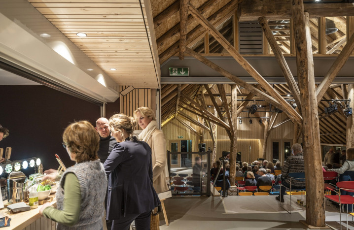 Monumentale boerderij als theaterzaal