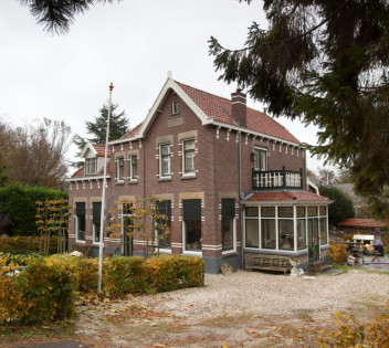 Woonhuis villa Hellevoetsluis