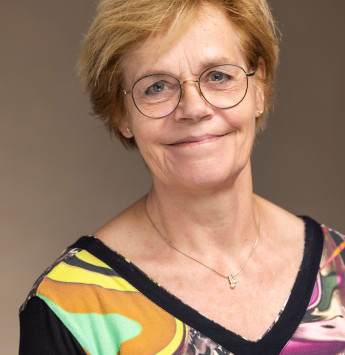 Portretfoto van Ina Roeterdink, relatiemanager bij het Restauratiefonds