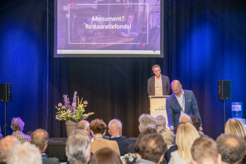 kennissessie op Beurs MONUMENT