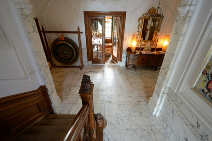 De Hooge Boekel de trap binnen