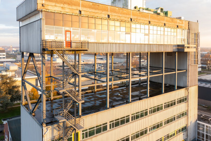 de oude radartoren bij Hengelo