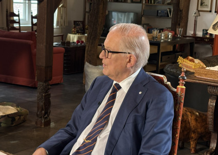 Pieter van Vollenhoven 