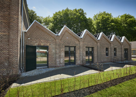 Mandenmakerij in Wilhelminaoord