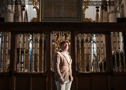 Pieterskerk met man